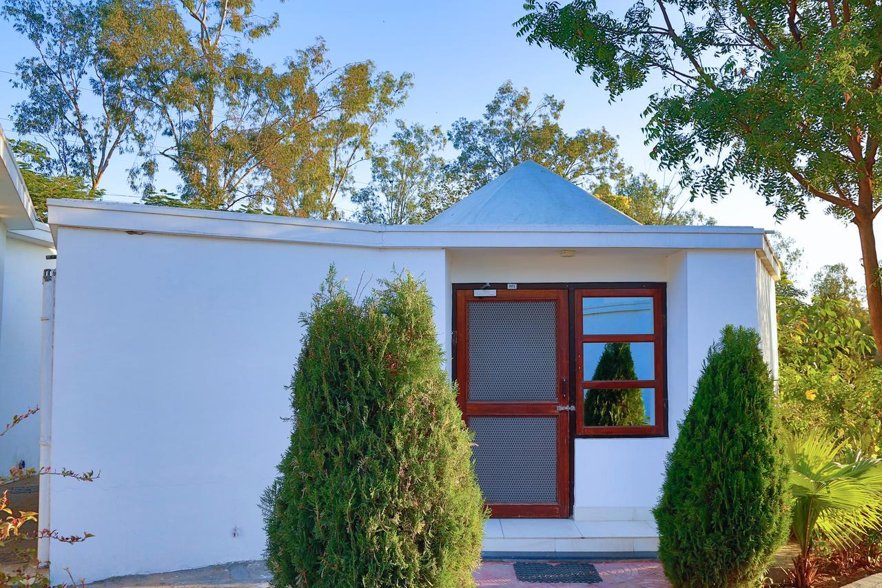 Gulmohar Sariska Resort Bairāt Extérieur photo