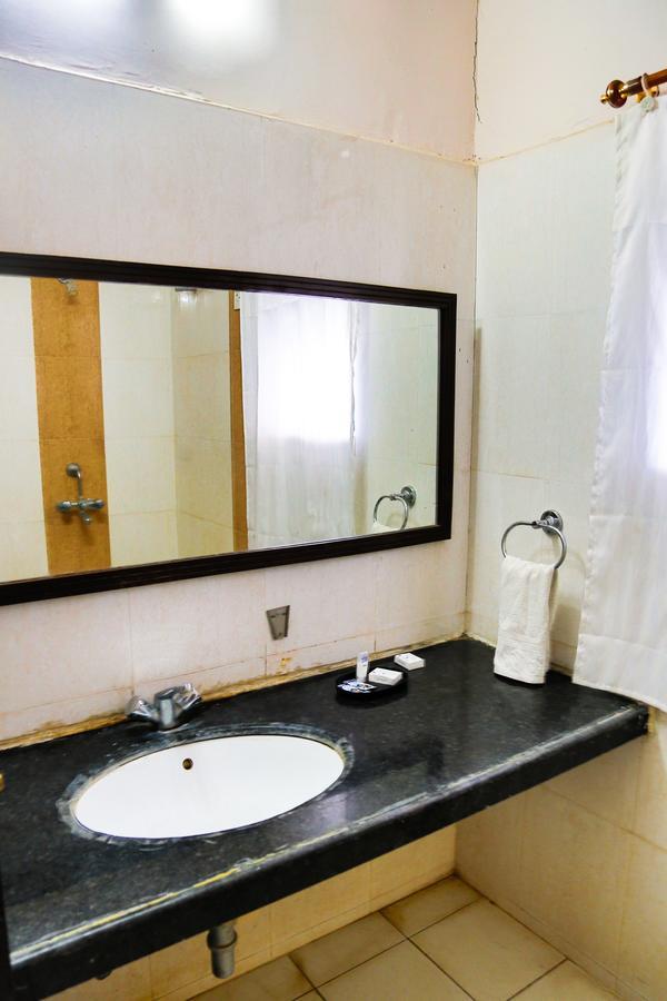 Gulmohar Sariska Resort Bairāt Extérieur photo