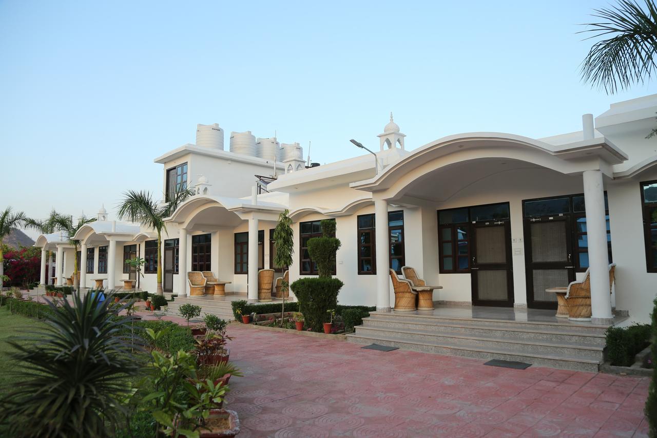 Gulmohar Sariska Resort Bairāt Extérieur photo