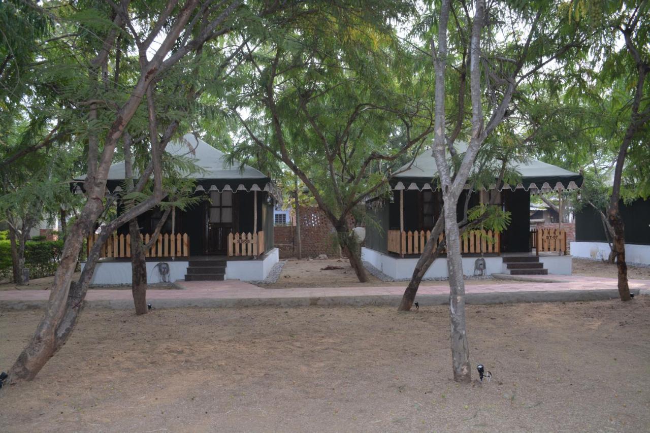 Gulmohar Sariska Resort Bairāt Extérieur photo